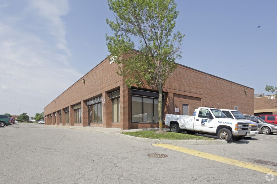 335 Admiral Blvd, Mississauga, ON à louer - Photo de l’immeuble – Image 3 sur 25