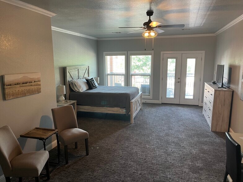 212 N Oak St, Roanoke, TX à louer - Photo intérieure – Image 2 sur 4