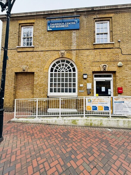 2-4 George St, Grays à vendre - Photo de l’immeuble – Image 2 sur 2