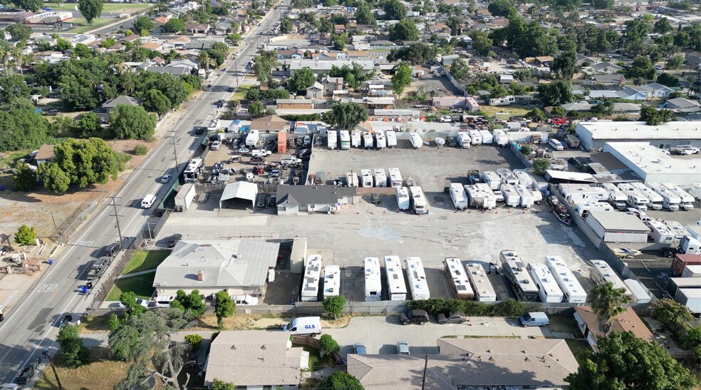 10968 Pipeline Ave, Pomona, CA à louer - Photo de l’immeuble – Image 2 sur 2