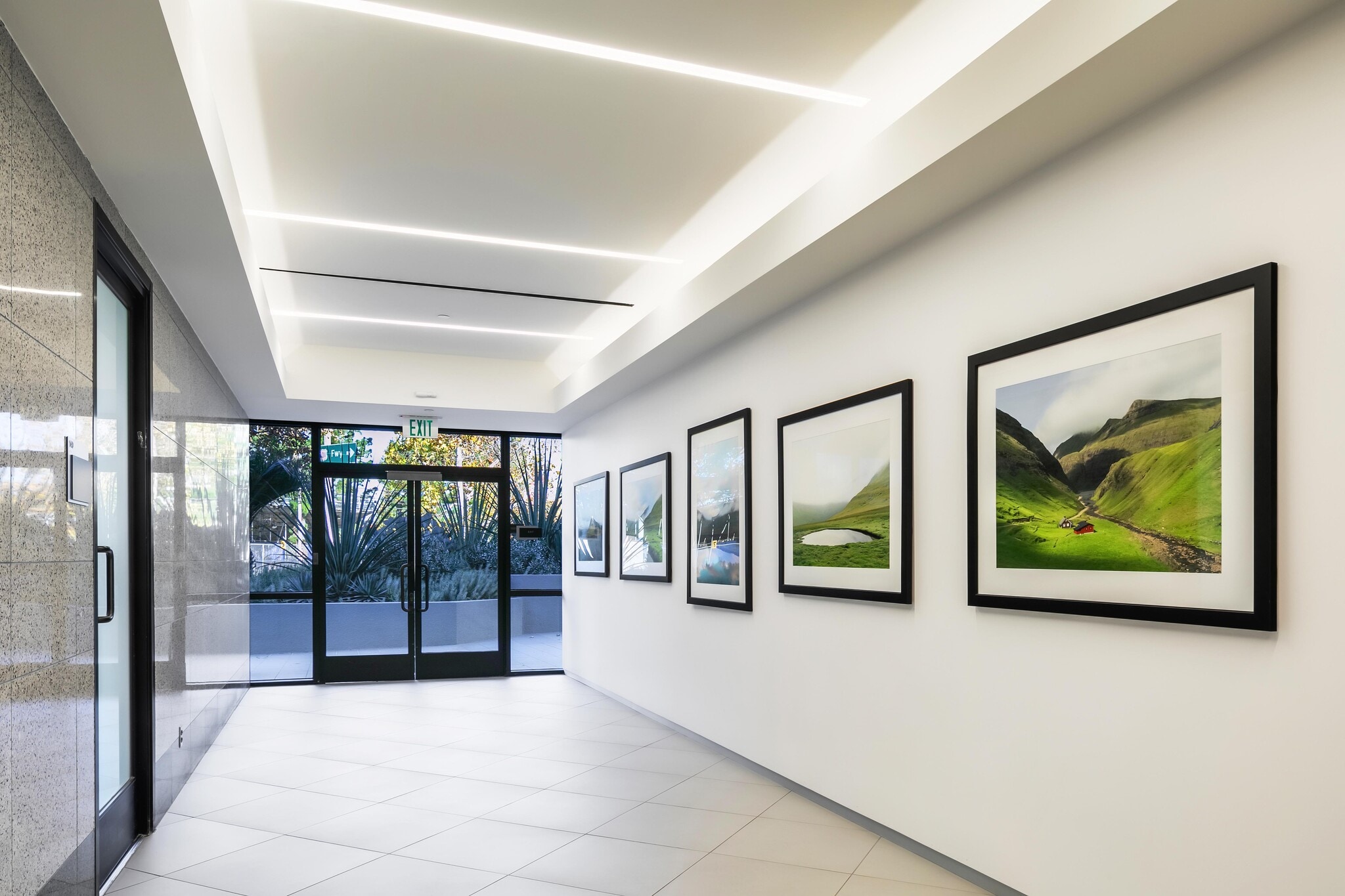 6345 Balboa Blvd, Encino, CA à louer Photo intérieure– Image 1 sur 4