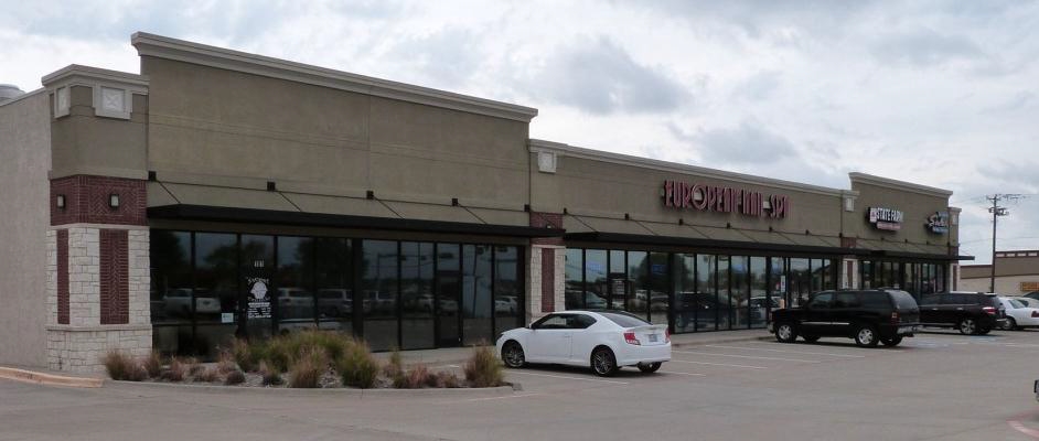 7221 Matlock Rd, Arlington, TX à louer - Photo de l’immeuble – Image 2 sur 7