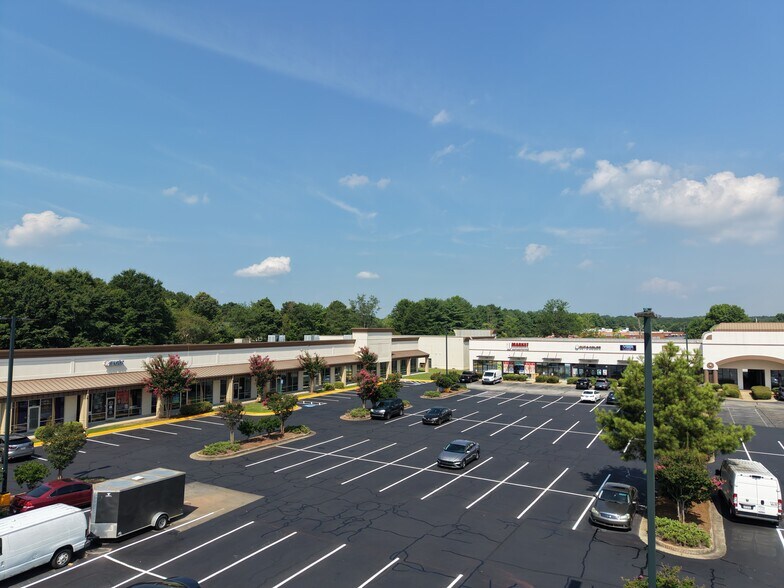 1300-1500 McDonough Pky, McDonough, GA à louer - Photo de l’immeuble – Image 2 sur 19