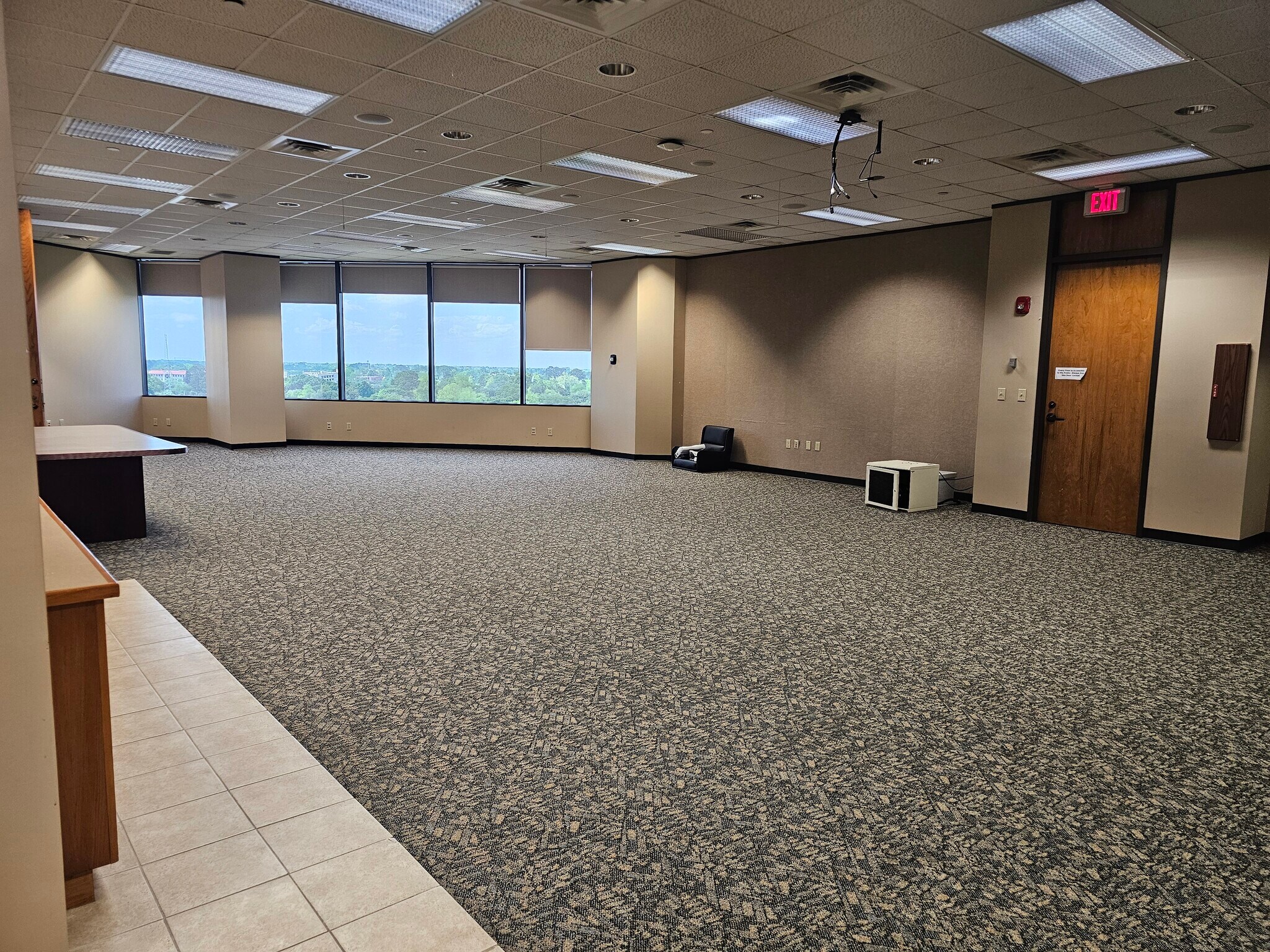 102 Versailles Blvd, Lafayette, LA à louer Photo intérieure– Image 1 sur 6