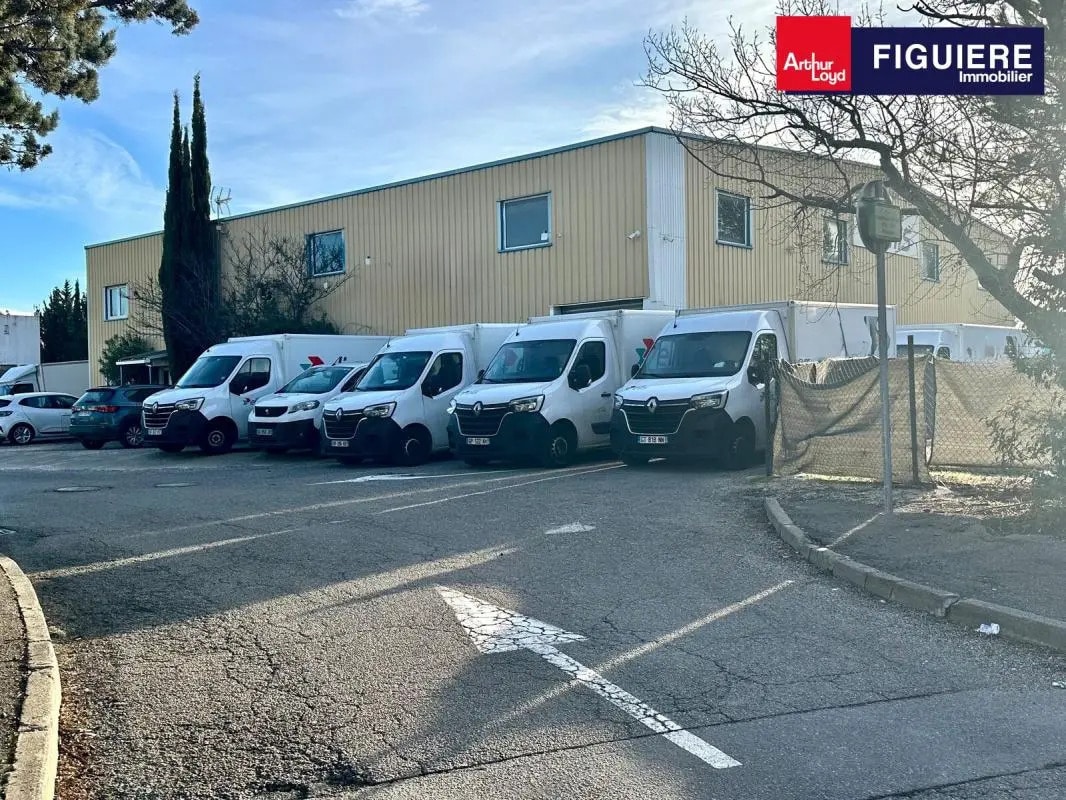 2 Rue André Marie Ampère, Velaux à louer Photo de l’immeuble– Image 1 sur 12