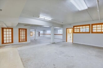 1430-1438 Elliott Ave W, Seattle, WA à louer Photo de l’immeuble– Image 1 sur 2