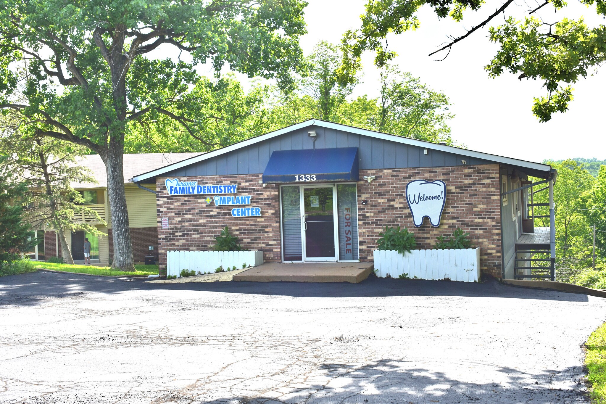 1333 W Outer 21 Rd, Arnold, MO à vendre Photo principale– Image 1 sur 26