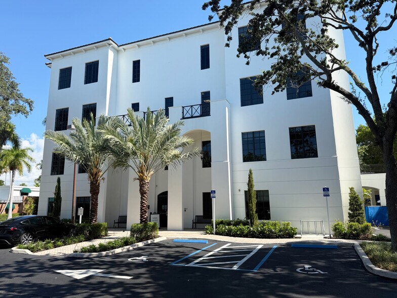 55 NE 5th Ave, Delray Beach, FL à louer - Photo de l’immeuble – Image 2 sur 15