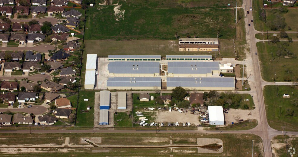 3205 Rodd Field Rd, Corpus Christi, TX à louer - Aérien – Image 2 sur 2