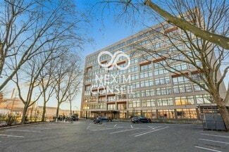 Plus de détails pour Bureau à vendre