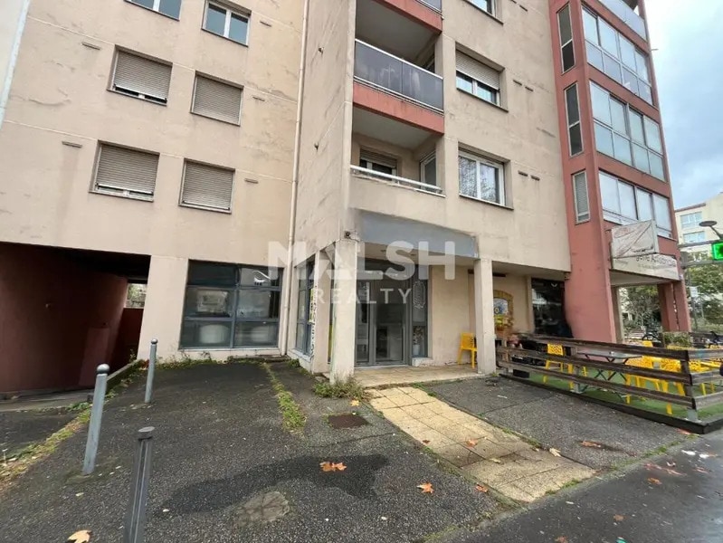 Local commercial dans Lyon à vendre Photo de l’immeuble– Image 1 sur 6