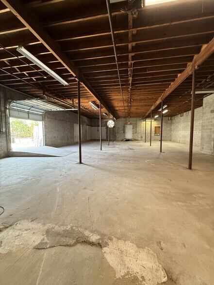 1700 4th St S, Saint Petersburg, FL à louer - Photo de l’immeuble – Image 3 sur 17