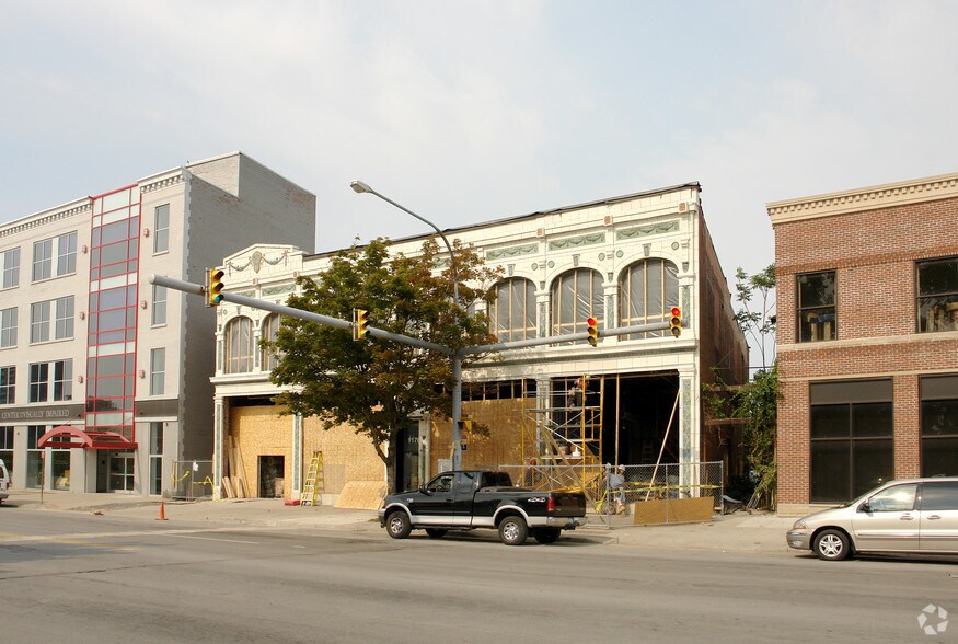 1176 Main St, Buffalo, NY à vendre - Photo de l’immeuble – Image 2 sur 2