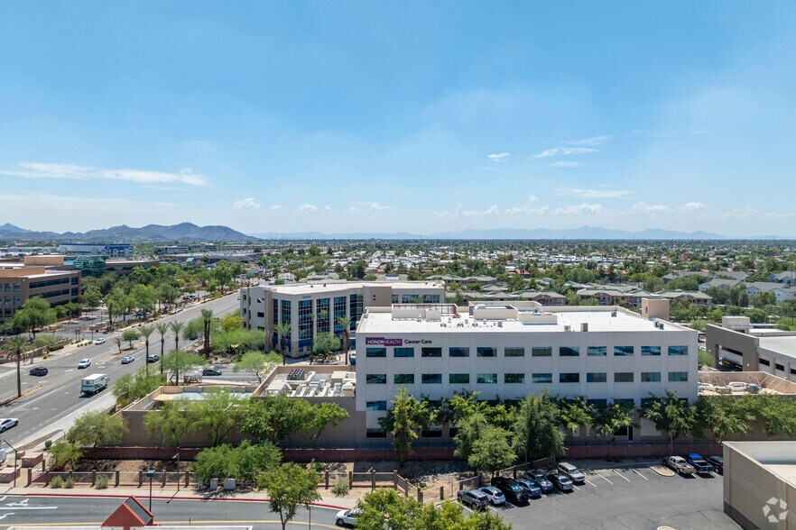 19646 N 27th Ave, Phoenix, AZ à louer - Photo de l’immeuble – Image 3 sur 5