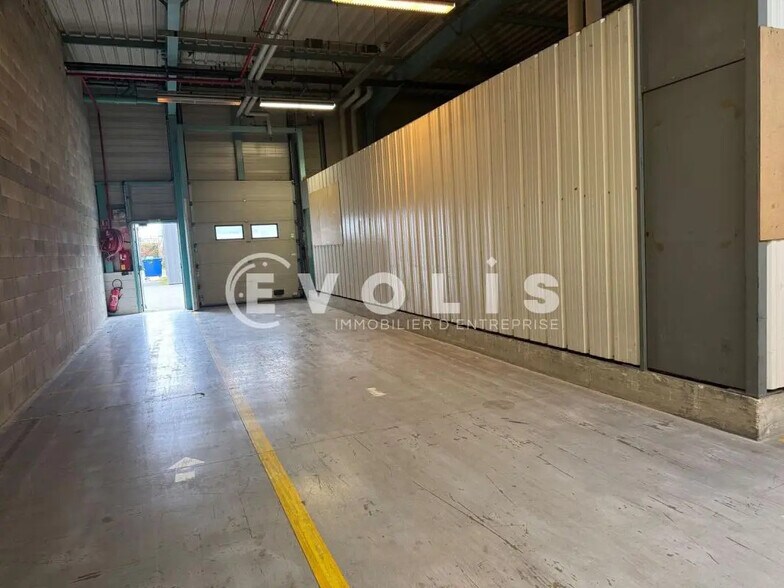 Local d’activités dans Amiens à louer - Photo intérieure – Image 2 sur 4