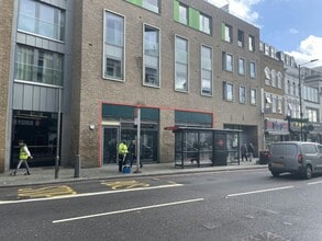 Kingsland High St, Londres à louer Photo de l’immeuble– Image 2 sur 4