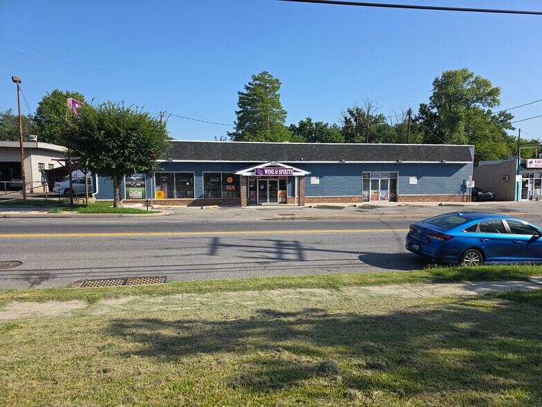 6500 Frederick Rd, Catonsville, MD à vendre - Photo de l’immeuble – Image 1 sur 7
