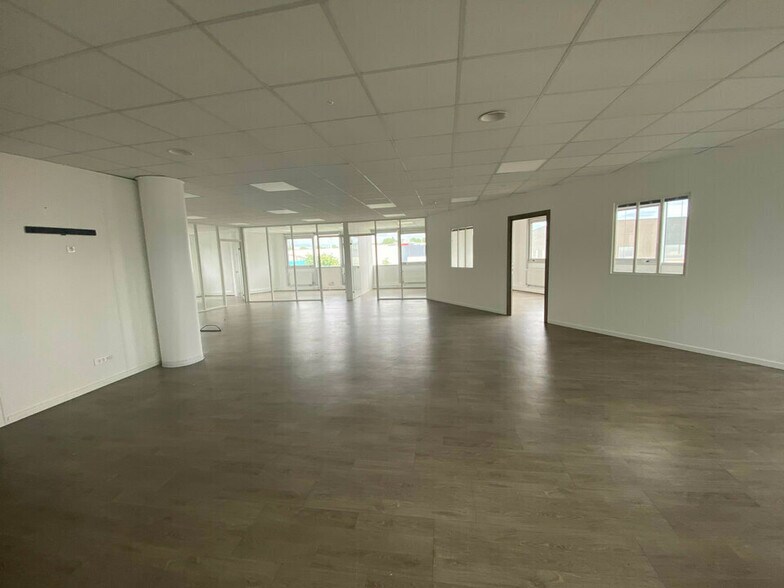 23 Rue Paul Héroult, Nanterre à vendre - Photo intérieure – Image 3 sur 12
