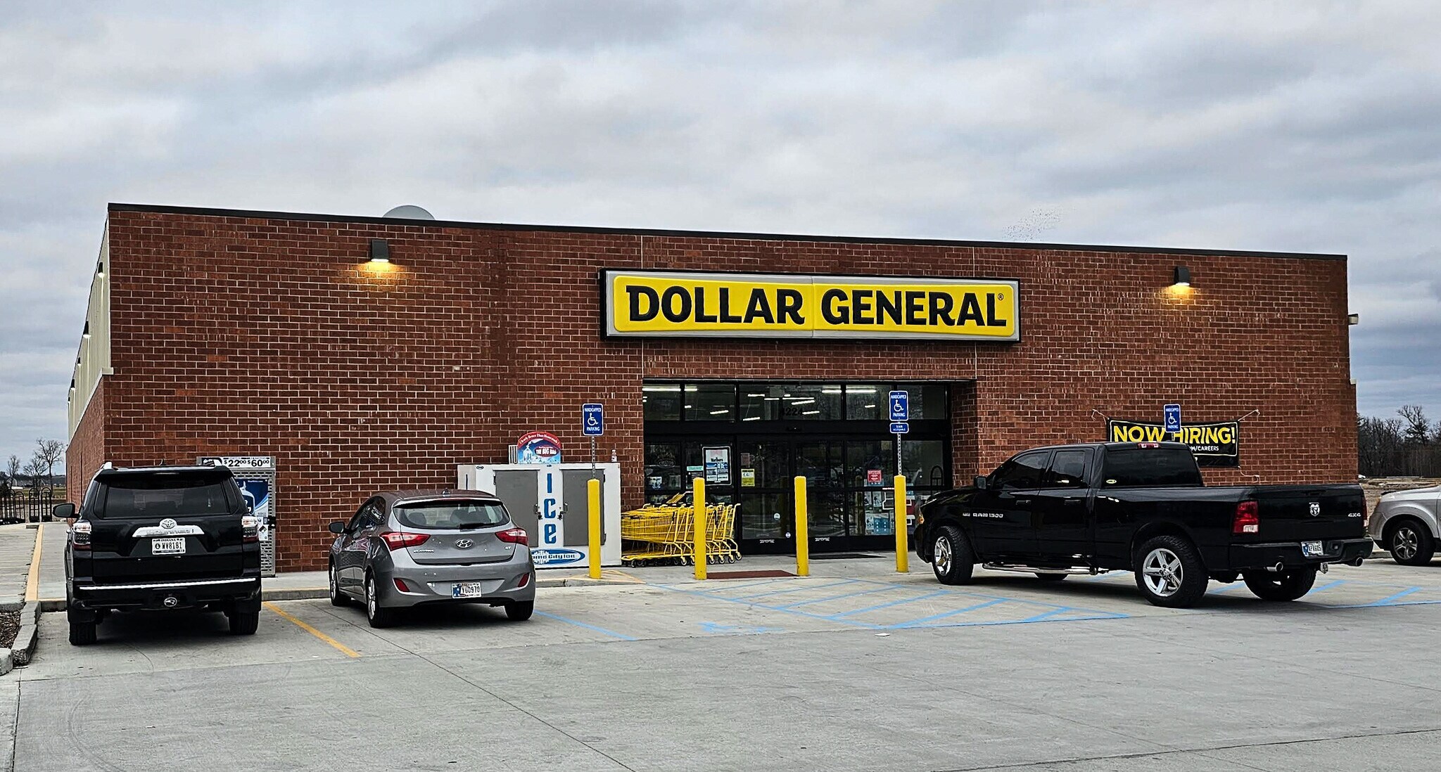 4224 E Boonville New Harmony Rd, Evansville, IN à vendre Photo de l’immeuble– Image 1 sur 5