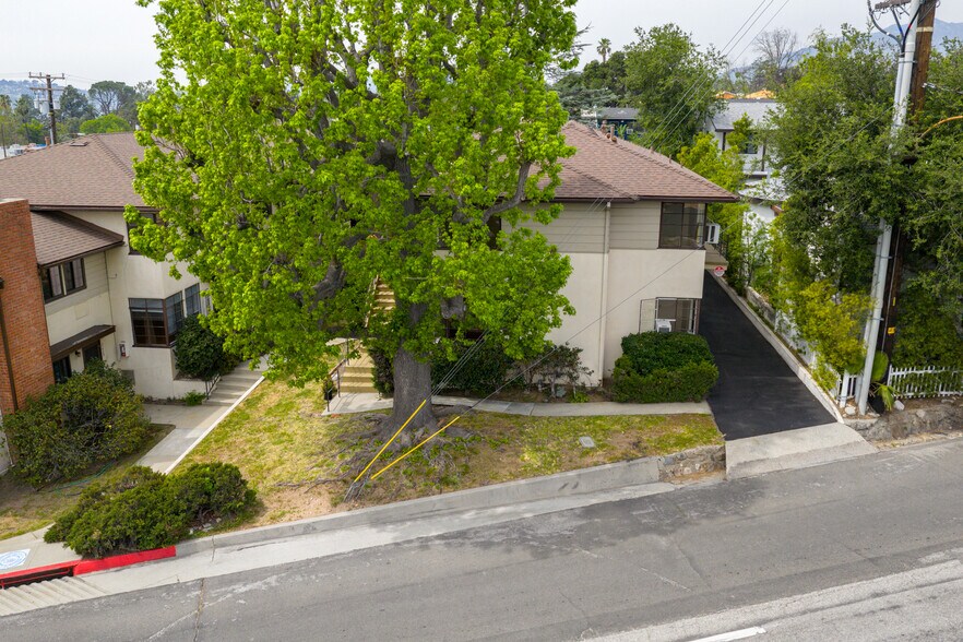 2629-2643 1/2 Lake Ave, Altadena, CA à vendre - Photo de l’immeuble – Image 2 sur 24