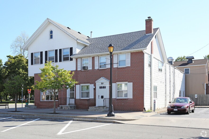 50 Genesee St, Avon, NY à vendre - Photo principale – Image 2 sur 9