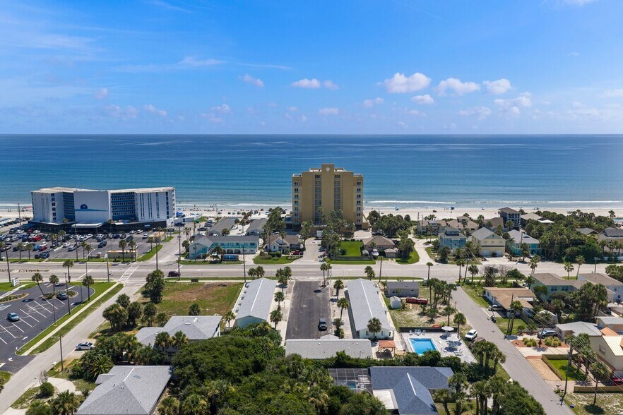 1708 S Atlantic Ave, New Smyrna Beach, FL à vendre - Photo de l’immeuble – Image 3 sur 79