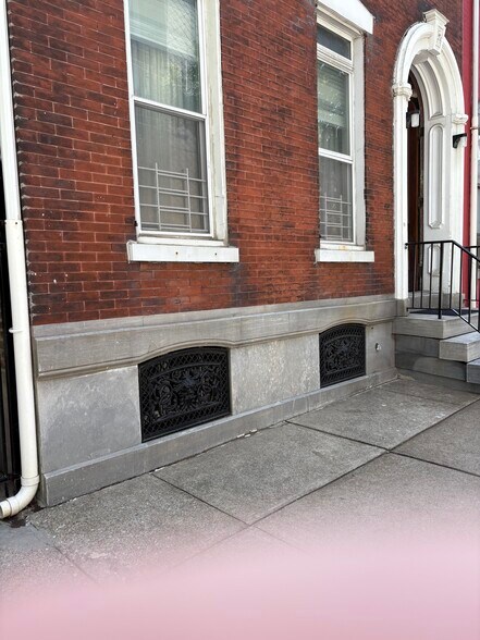 542 W Walnut St, Allentown, PA à vendre - Photo de l’immeuble – Image 3 sur 22