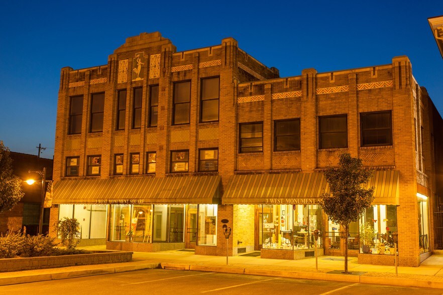 3 W Monument Sq, Lewistown, PA à louer - Photo de l’immeuble – Image 3 sur 5