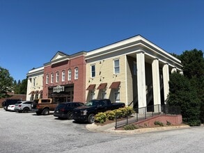 8649 Ellard Dr, Alpharetta, GA à louer Photo de l’immeuble– Image 1 sur 1
