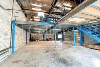 Plus de détails pour Industriel/Logistique à louer