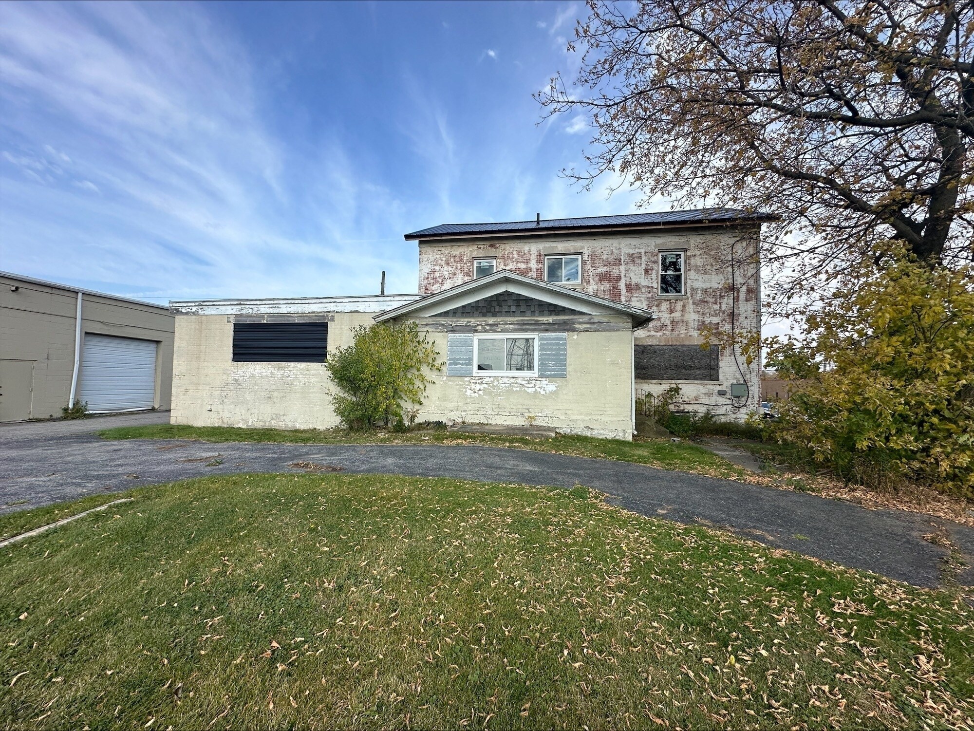 2250 Military Rd, Tonawanda, NY à vendre Photo de l’immeuble– Image 1 sur 19