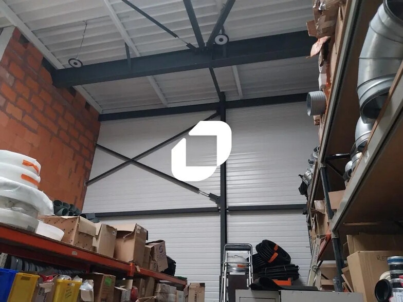 Local d’activités dans Orvault à louer - Photo de l’immeuble – Image 1 sur 15