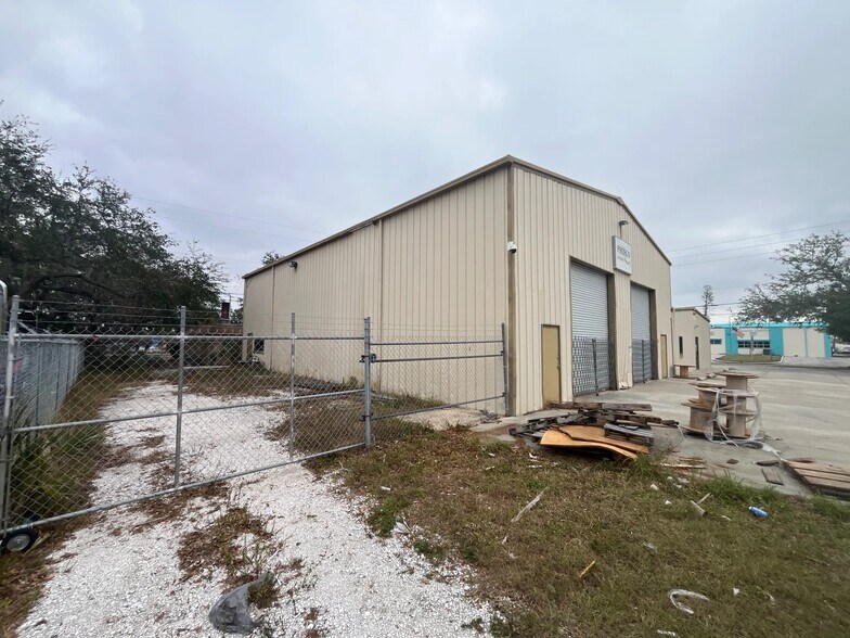 1734 5th St, Bradenton, FL à louer - Photo de l’immeuble – Image 2 sur 11