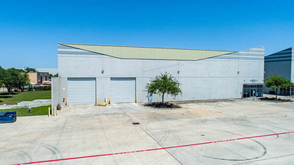 1511 Industrial Dr, Missouri City, TX à louer - Photo de l’immeuble – Image 3 sur 9