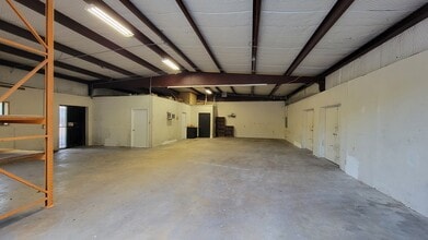 11549 Old Perrin Beitel Rd, San Antonio, TX à louer Photo intérieure– Image 2 sur 4