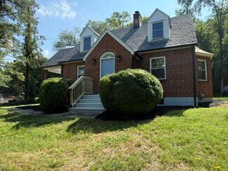 Plus de détails pour 2013 Peters Creek Rd NW, Roanoke, VA - Bureau à vendre