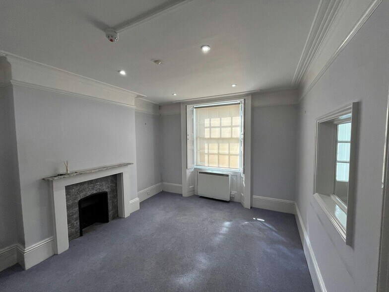 10-11 Easton St, High Wycombe à vendre - Photo intérieure – Image 3 sur 13