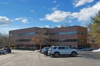 100 Dutch Hill Rd, Orangeburg, NY à louer Photo intérieure– Image 2 sur 69