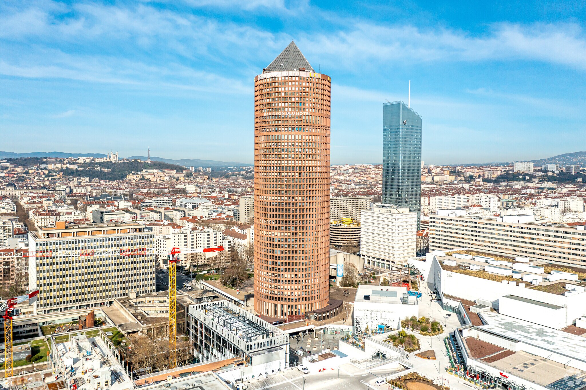 Bureau dans Lyon à louer Photo principale– Image 1 sur 11