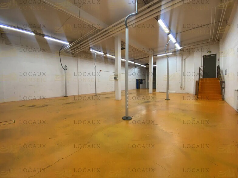 86 Avenue Louis Roche, Gennevilliers à louer - Photo de l’immeuble – Image 3 sur 7