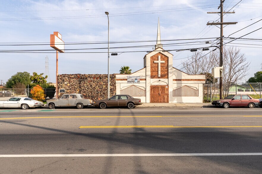 11854 Avalon Blvd, Los Angeles, CA à louer - Photo principale – Image 1 sur 2