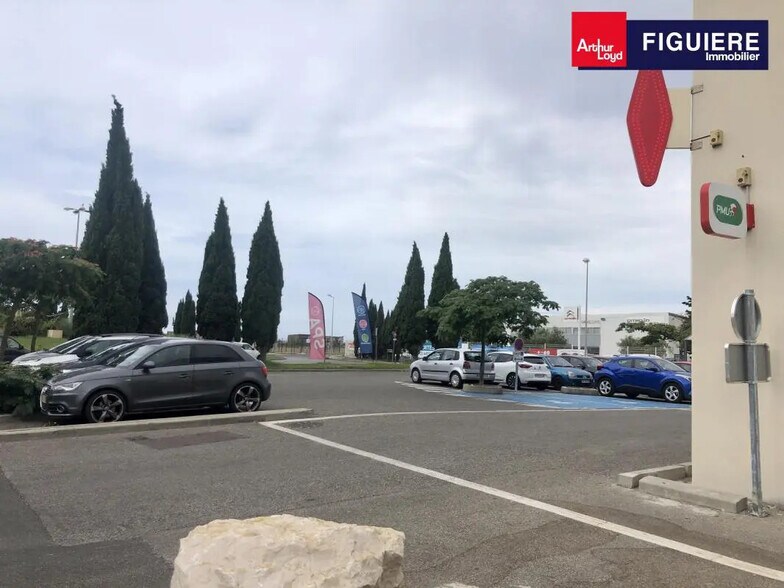 1 Avenue Clément Ader, Istres à louer - Photo de l’immeuble – Image 2 sur 4