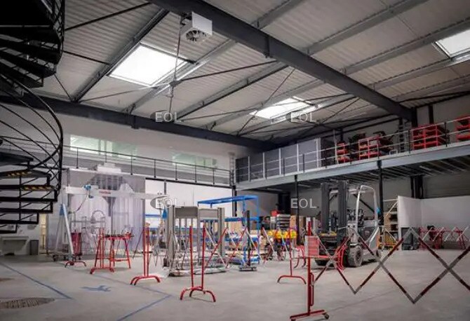 Local d'activités dans Saint-Pierre-du-Perray à vendre - Photo intérieure – Image 2 sur 10