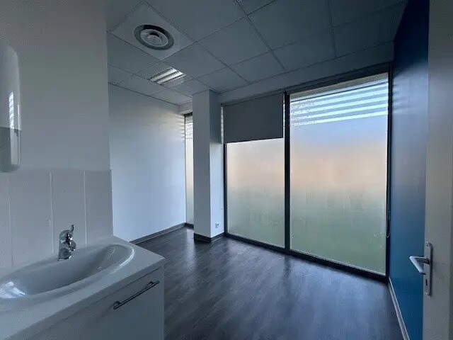 Local commercial dans Chalon-sur-Saône à louer - Photo intérieure – Image 3 sur 4