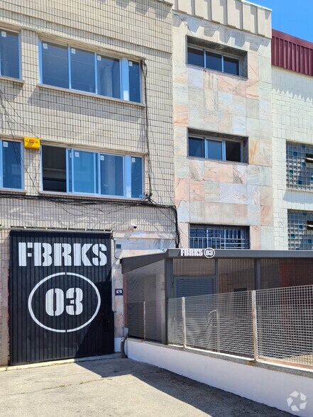 Calle las Fabricas, 3, Alcorcón, Madrid à louer - Photo de l’immeuble – Image 2 sur 10
