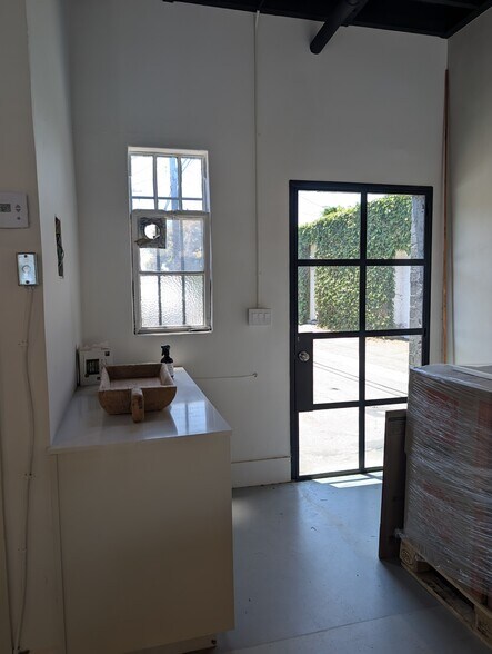 8804 Charleville, Beverly Hills, CA à louer - Photo intérieure – Image 3 sur 7