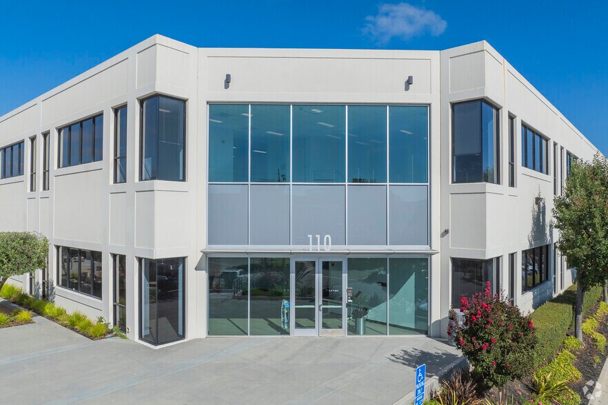 110 Baytech Dr, San Jose, CA à vendre - Photo de l’immeuble – Image 3 sur 16