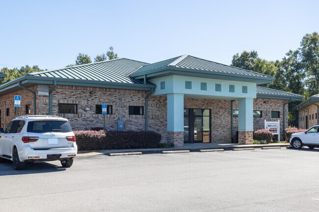 Plus de détails pour 700-710 Hospital Dr, Crestview, FL - Bureau aux enchères