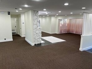 6856 Boulevard 26, Richland Hills, TX à louer Photo intérieure– Image 1 sur 6