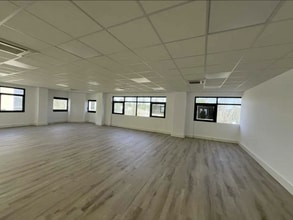 350 Avenue Jean-René Guillibert Gautier De La Lauzière, Aix-en-Provence à louer Photo intérieure– Image 1 sur 2